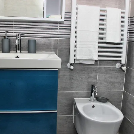 Oda ve Kahvaltı J&b 4*