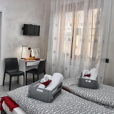 J&b Bed & Breakfast 4*