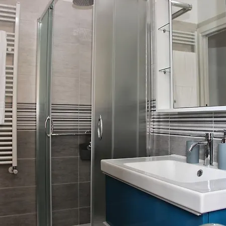 לינה וארוחת בוקר J&b