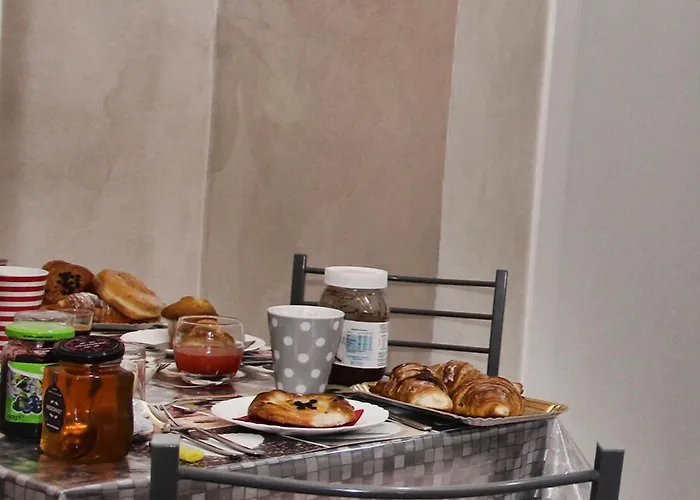 J&b Bed & Breakfast 4*